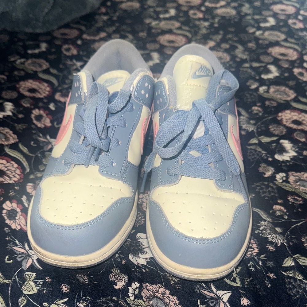 Nike Kids lavender, pink and White Sneakers